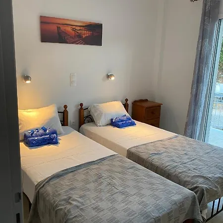 Jalna By Air Vitesse - Stunning Sea & Mountain Views With Pool - Apartment