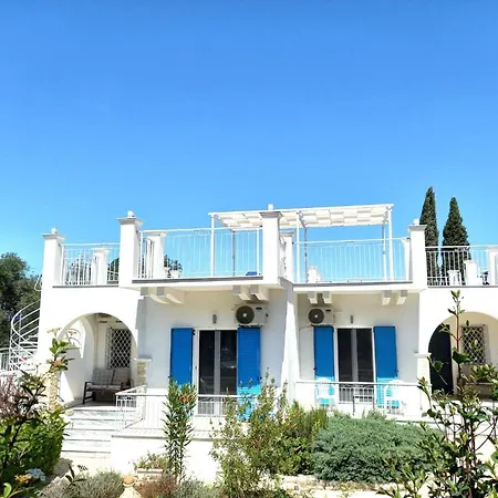 Apartment Jalna By Air Vitesse - Stunning Sea & Mountain Views With Pool -