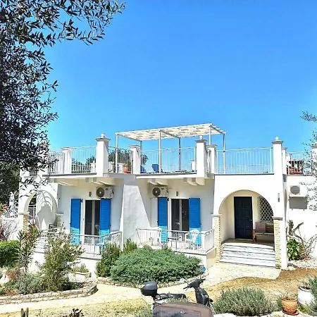 Jalna By Air Vitesse - Stunning Sea & Mountain Views With Pool - Apartment